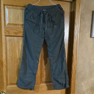 The North Face Women's Olive Green Cargo Pants Size 4